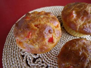 Muffins au poivron et au thon