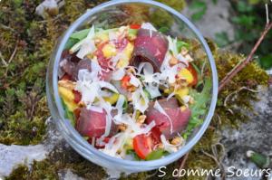 Salade de mesclun au bresi et au Comté